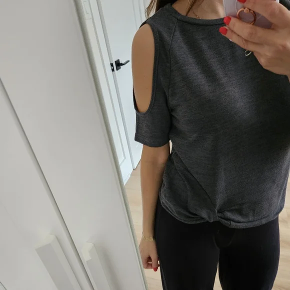 Grey Tee - Picture 2 of 3